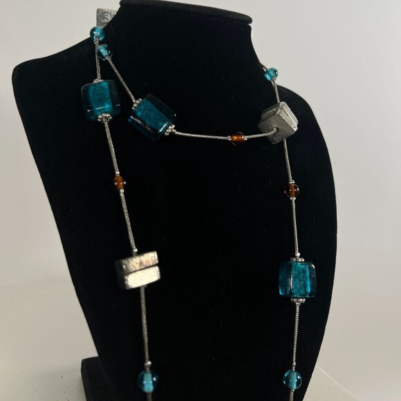 Vintage Silver Blue Stone Beaded Long Necklace - Beachy Bohemian Hippie Jewelry - Picture 8 of 8